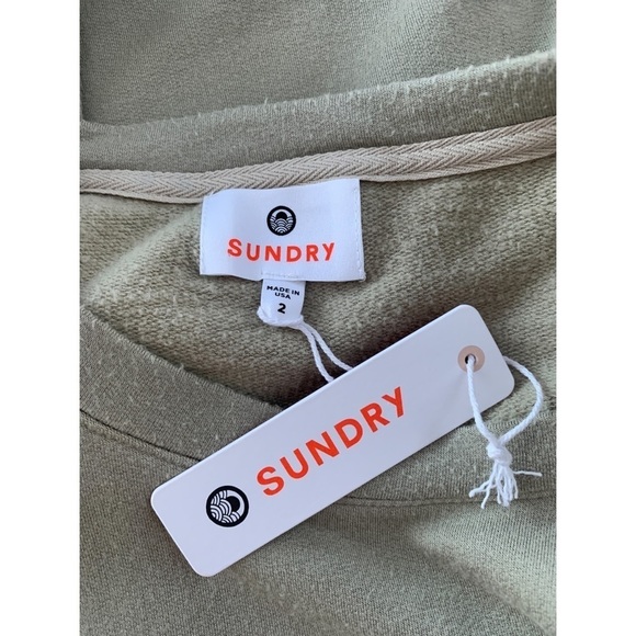 𝅺nwt Sundry Balloon Sleeve Sweatshirt in Color Clay Size Medium - Picture 9 of 11